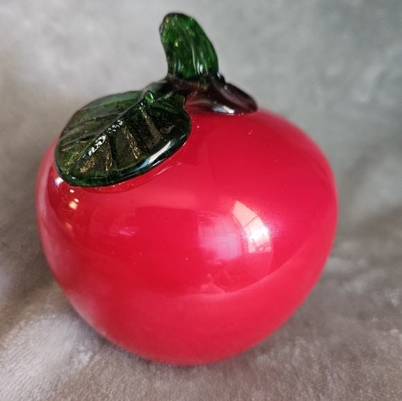 Apple Vintage Glass Decor - Picture 6 of 6